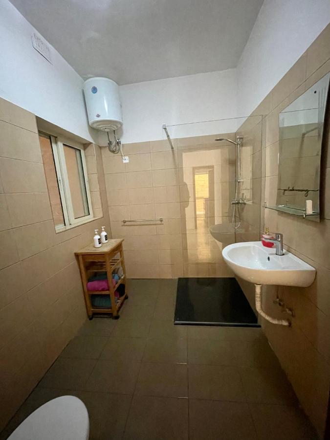 Camag Apartment - Very Close To Airport Birżebbuġa 外观 照片